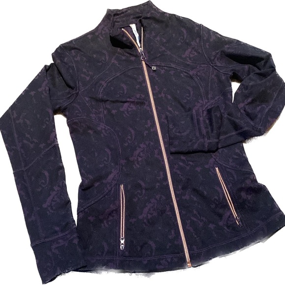 lululemon athletica Jackets & Coats Euc Lululemon Sz 6 Zipup Plumw Rose Gold Zippers Rare In